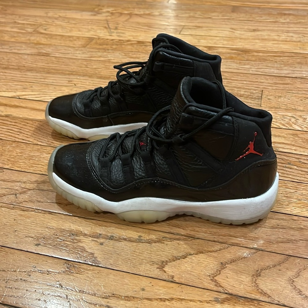 Nike Jordan Jumpman Sneakers size 5Y